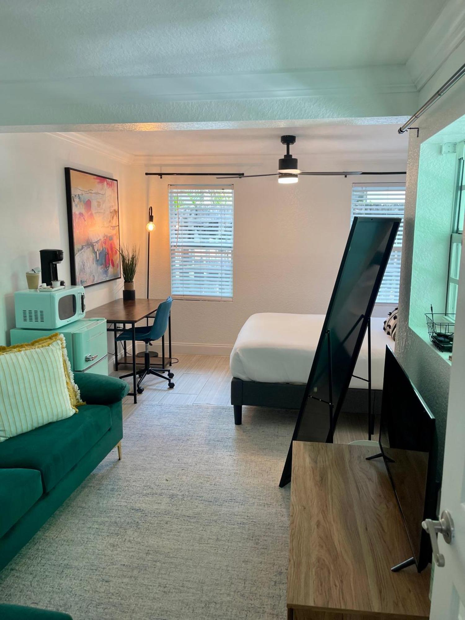 Las Olas Guest House فورت لودرديل المظهر الخارجي الصورة